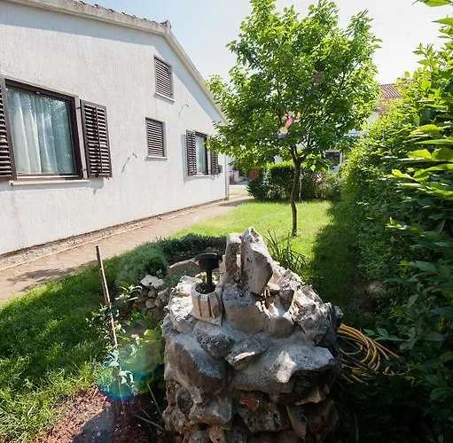 Ina & Ika Gostinjska kuća