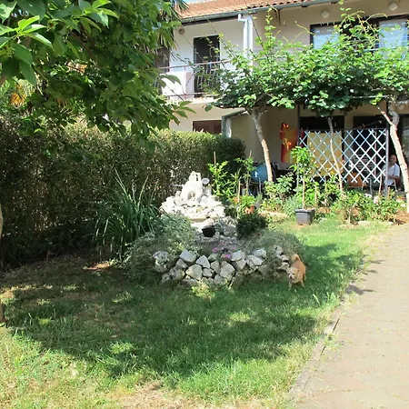 Ina & Ika Guest house
